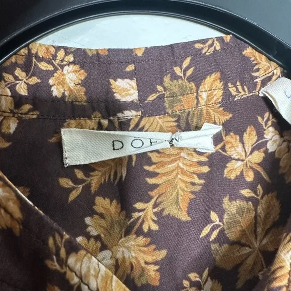 Dôen Brown and Cream Norma Fern Grove Floral Long Sleeve Blouse - Picture 3 of 6